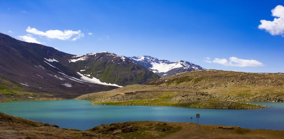 Honeymoon Tour to shogran kiwai babusar top Lulusar lake from islamabad ...